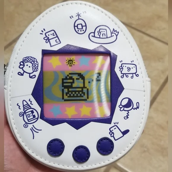Cakeworthy x Tamagotchi White Lenticular Coin Bag - Picture 2 of 5